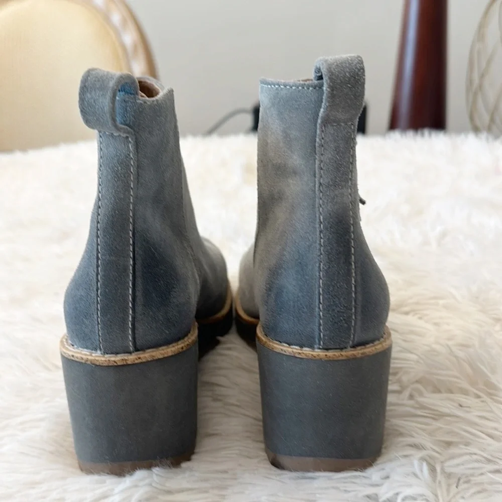 NEW $160 SOFFT x Zappos Emelee Grey platform wedge ankle booties women size 6 - Picture 7 of 8